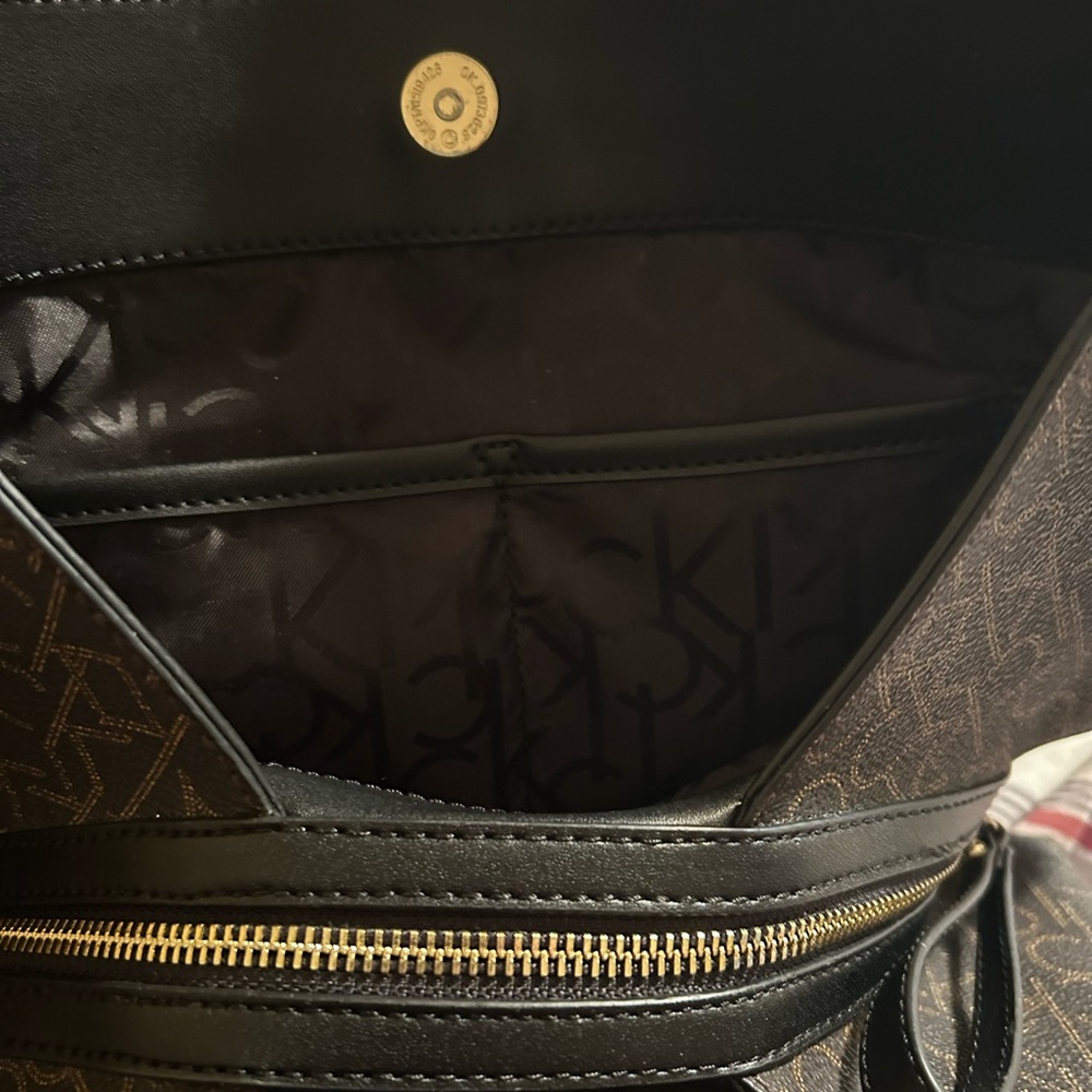 Calvin Klein Brown and Tan Shoulder Bag - Picture 9 of 10
